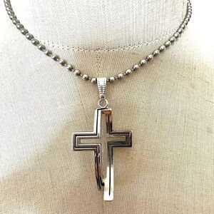 Silver tone cross pendant necklace